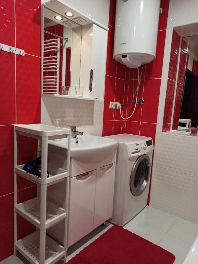 Квартира В Самом Центре Wi-Fi Apartment Chernivtsi Luaran gambar