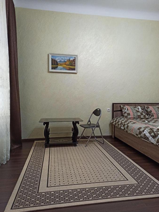Квартира В Самом Центре Wi-Fi Apartment Chernivtsi Luaran gambar